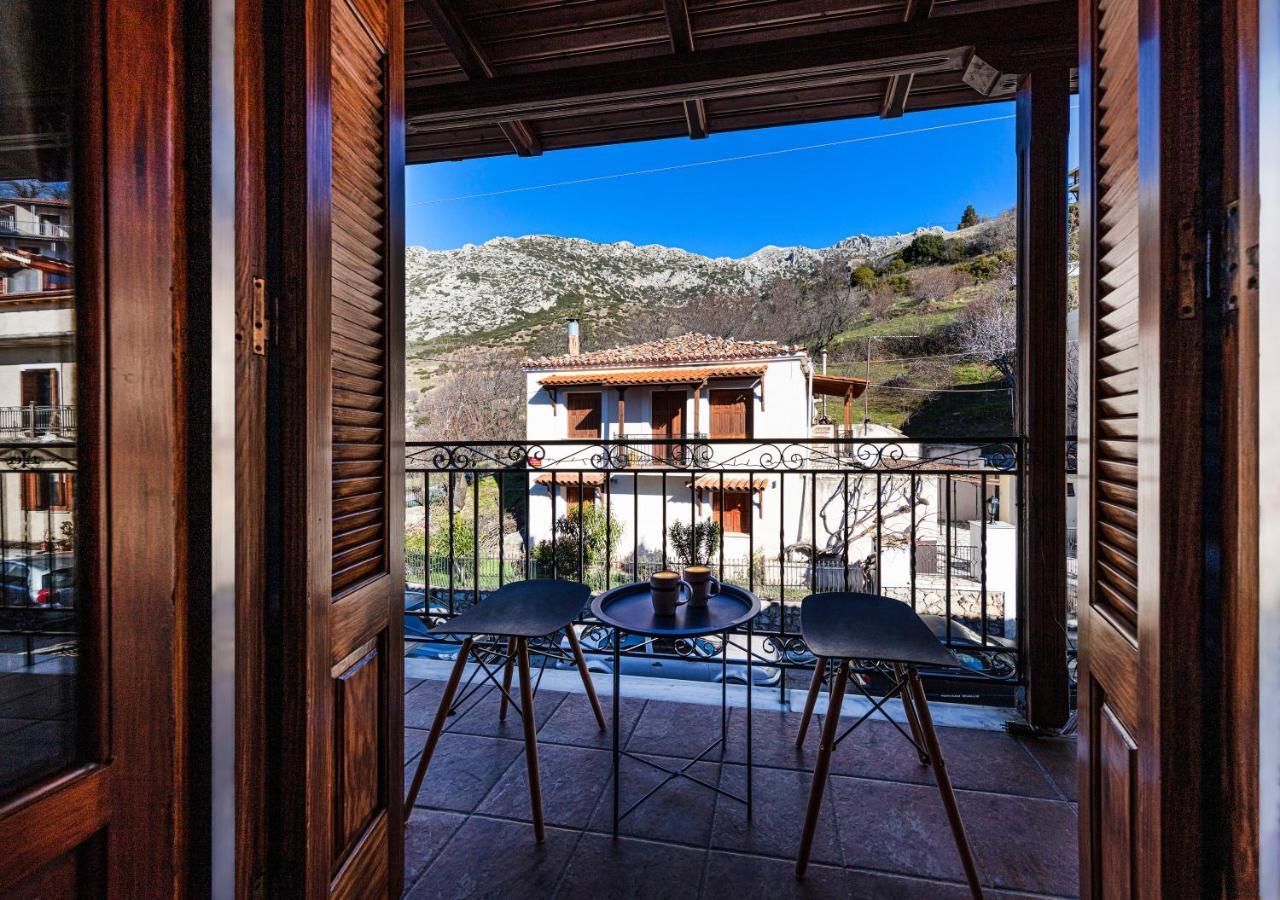 Deluxe Apartments By White Hills Arachova Bagian luar foto