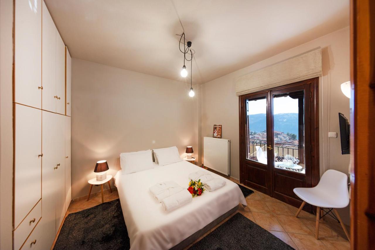 Deluxe Apartments By White Hills Arachova Bagian luar foto