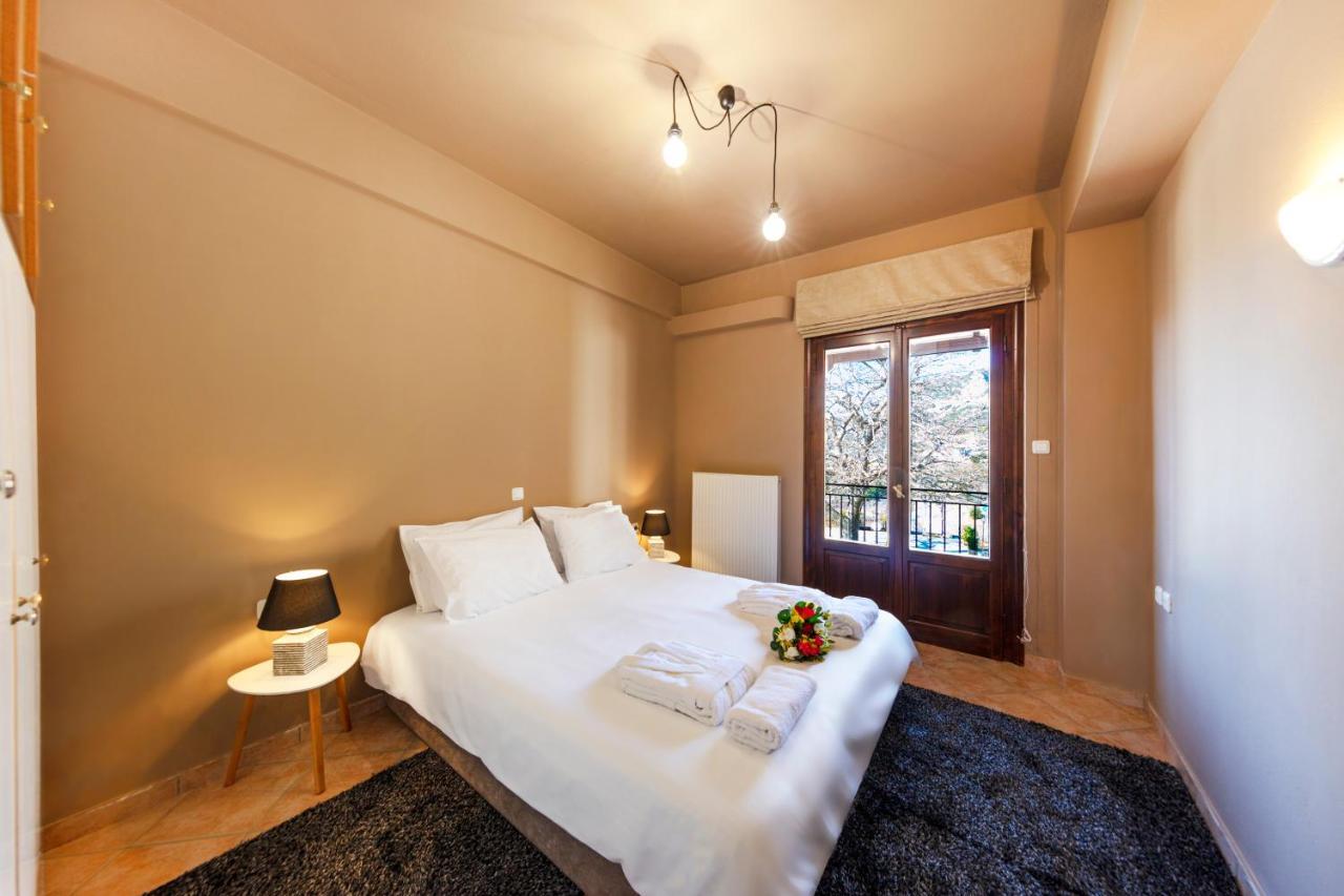 Deluxe Apartments By White Hills Arachova Bagian luar foto