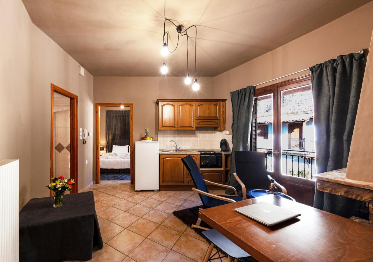 Deluxe Apartments By White Hills Arachova Bagian luar foto