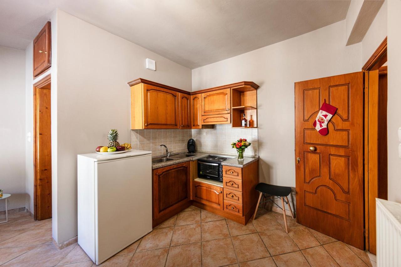 Deluxe Apartments By White Hills Arachova Bagian luar foto