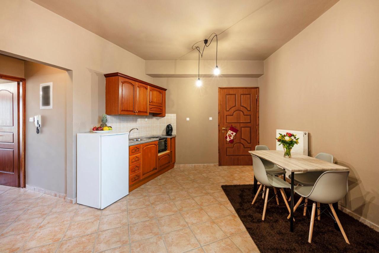 Deluxe Apartments By White Hills Arachova Bagian luar foto